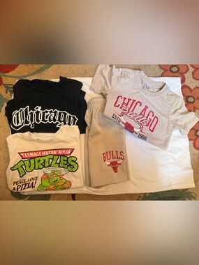 Boys TNMT shirt, Chicago bulls set and black Chicago shirt size 8